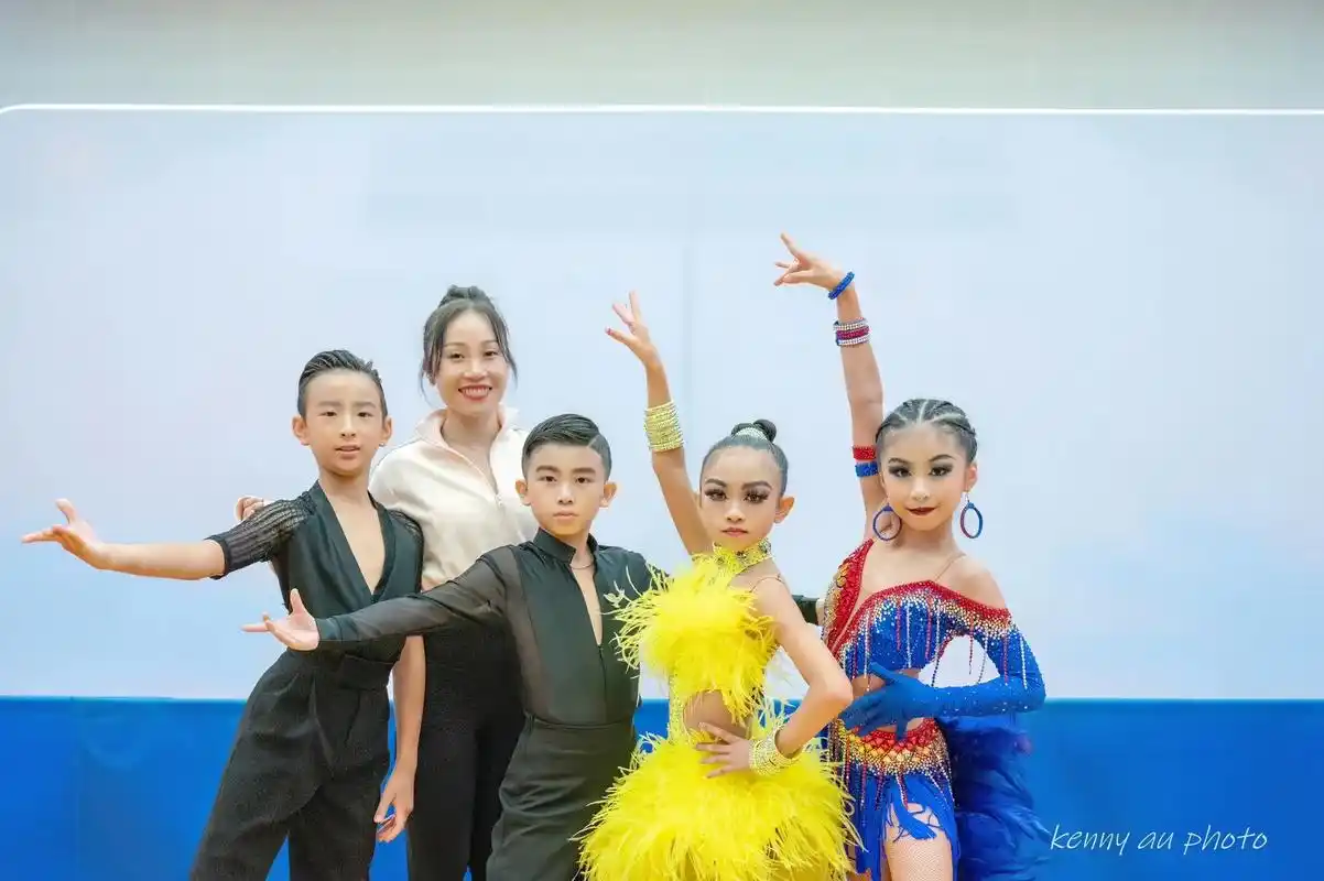 拉丁舞精彩美拍.謝謝姐夫幫忙影的美拍09  屬於我們的造型照 - 抖音